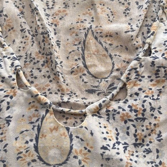 lucky Brand large white multi short sleeve top. - Picture 6 of 9